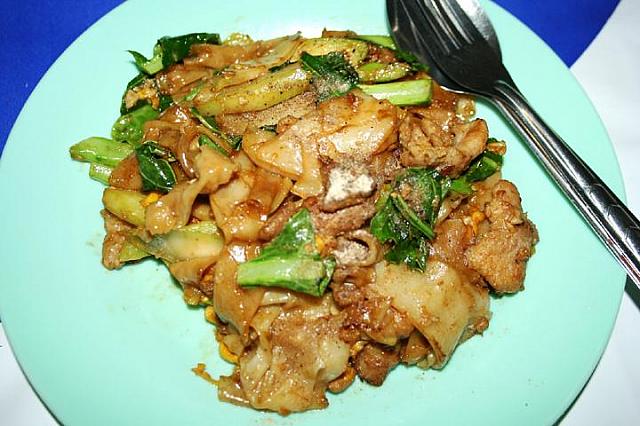 荏原町「ポーモンコン」でパッシーユタイ料理広報担当☆クン・プーのタイ料理食べ歩きブログ&まいぺんらいタイ料理レシピ