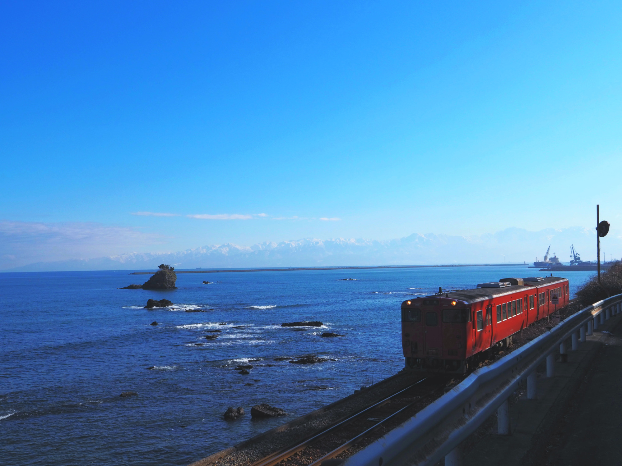 雨晴海岸』の絶景を見る前に知りたい6つのこと。観光情報特集「TOYAMA STYLE」VISIT富山県