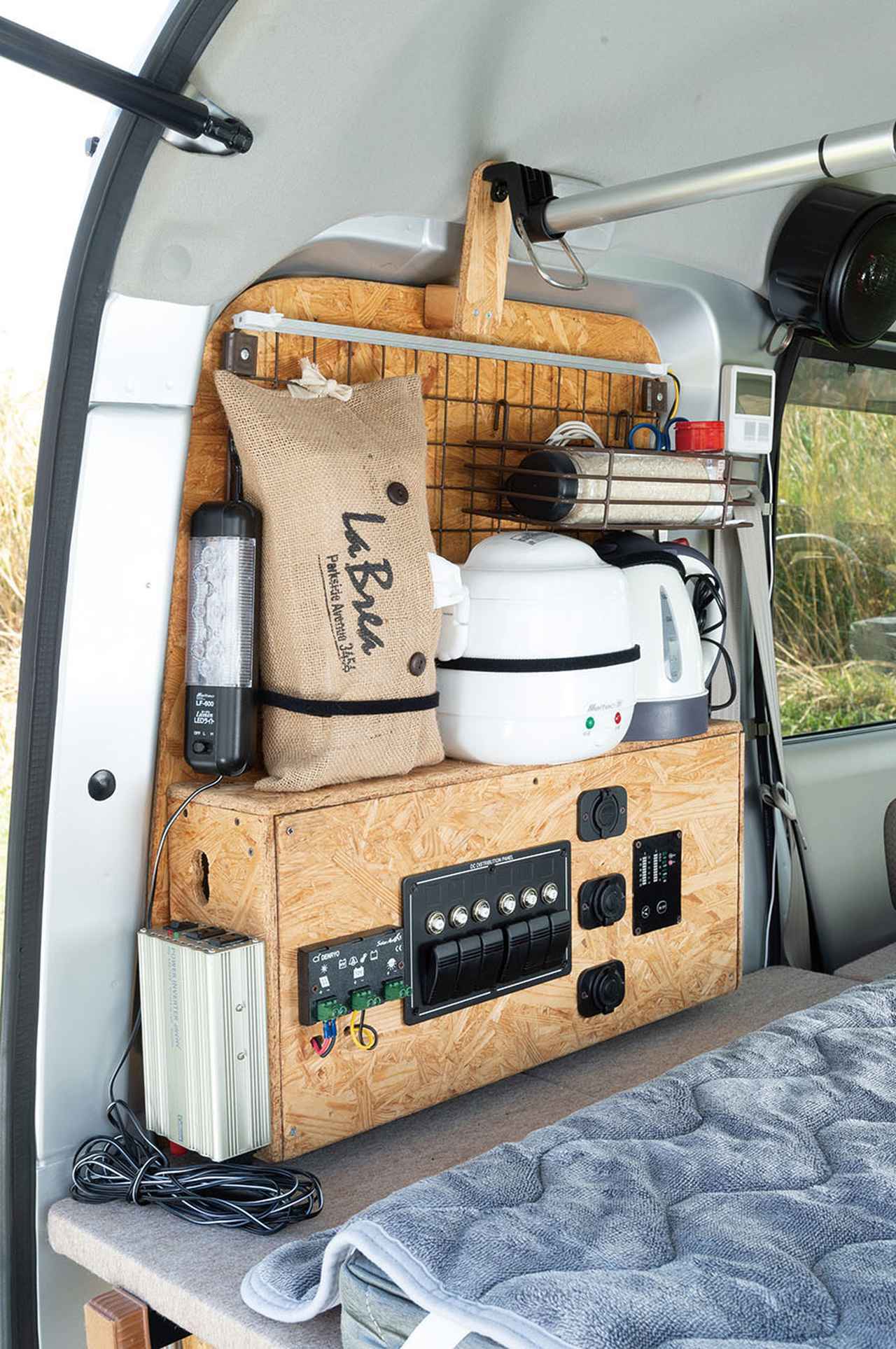 磯近くのぬかるみも気にせず走れる！ プロアングラー 山田ヒロヒトに聞いた、“アゲ”仕様のエブリイがベストな選択な理由：旬ネタ日刊カーセンサ