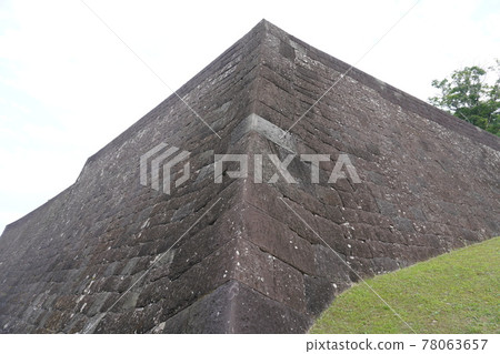 仙台城の写真：本丸北壁石垣 西側hiro.Eさん- 攻城団