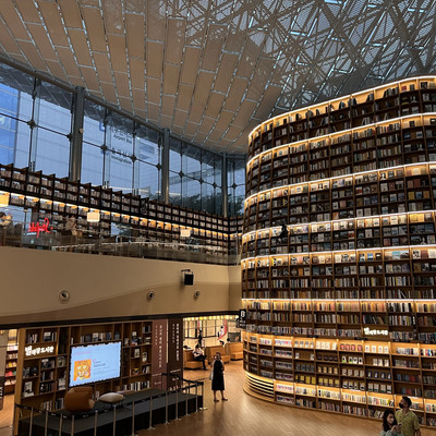 スターフィールドCOEX MALL ピョルマダン図書館も入ってる！ショッピングからアミューズメントまで楽しめる韓国の巨大複合施設 – トーキョーさんぽ