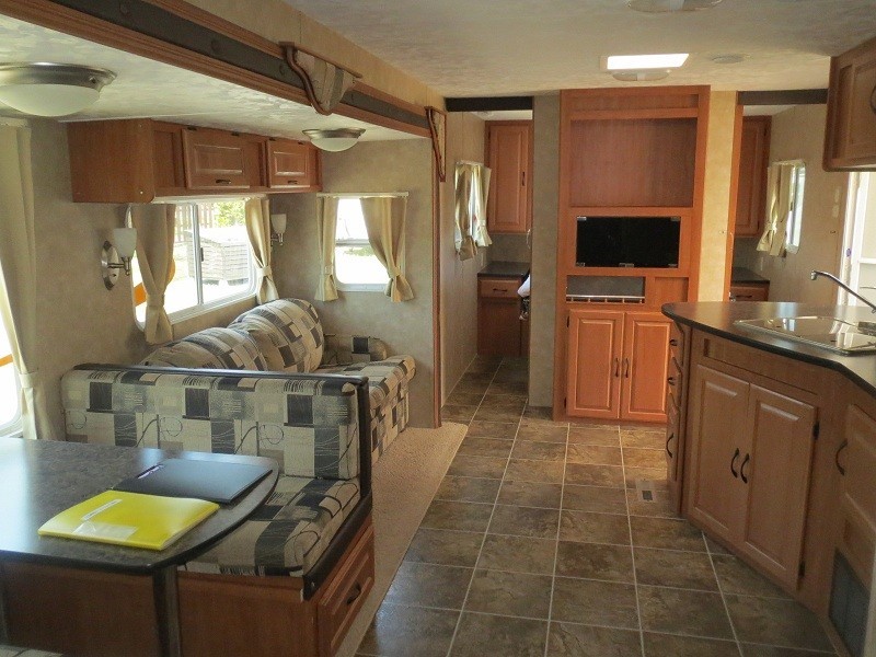 トレーラーハウスとキャンピングカーの違いとはトレーラーハウスのお役立ち記事トレーラーハウスの格安購入なら スペーサー 最安価格199万