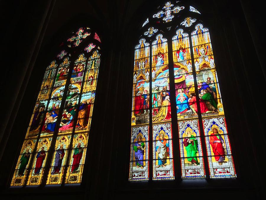 世界最大規模のケルン大聖堂の夜と朝。』ケルン ドイツ の旅行記・ブログ by ミズ旅撮る人さん