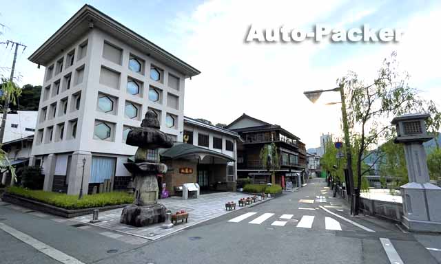 タイムズ城崎温泉まんだら湯前 兵庫県豊岡市城崎町湯島564 の時間貸駐車場・満車 空車・料金情報