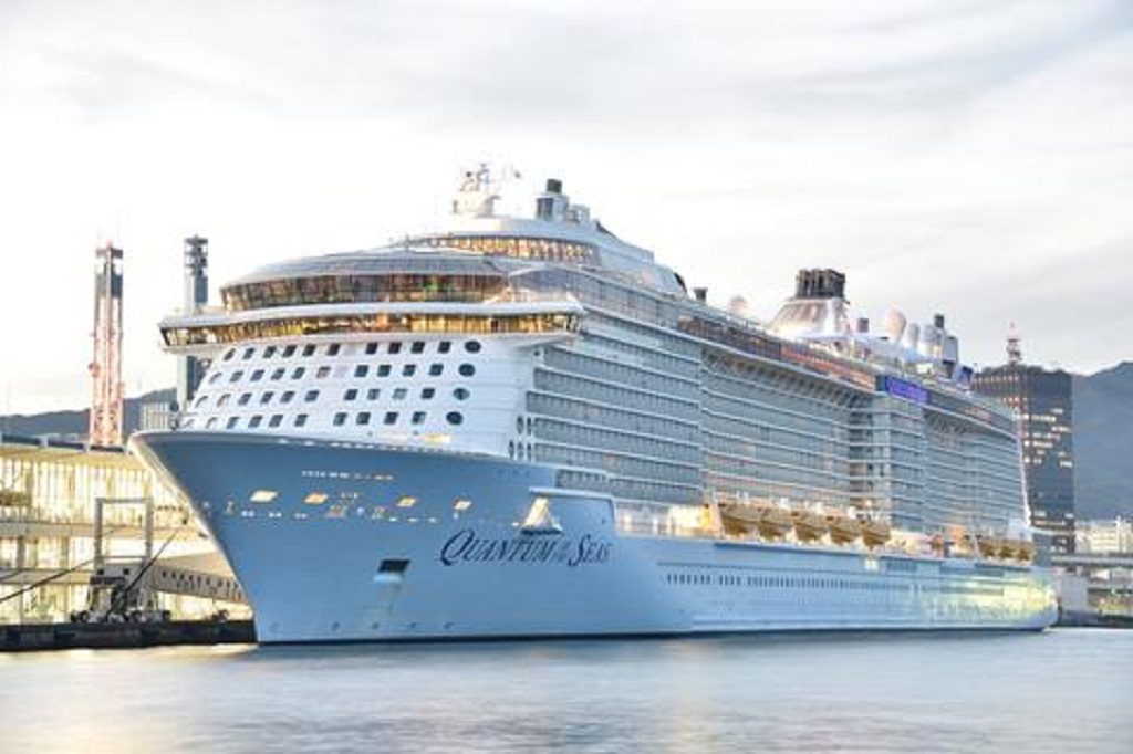 神戸港に入港するクルーズ客船神戸旧居留地オフィシャルサイト