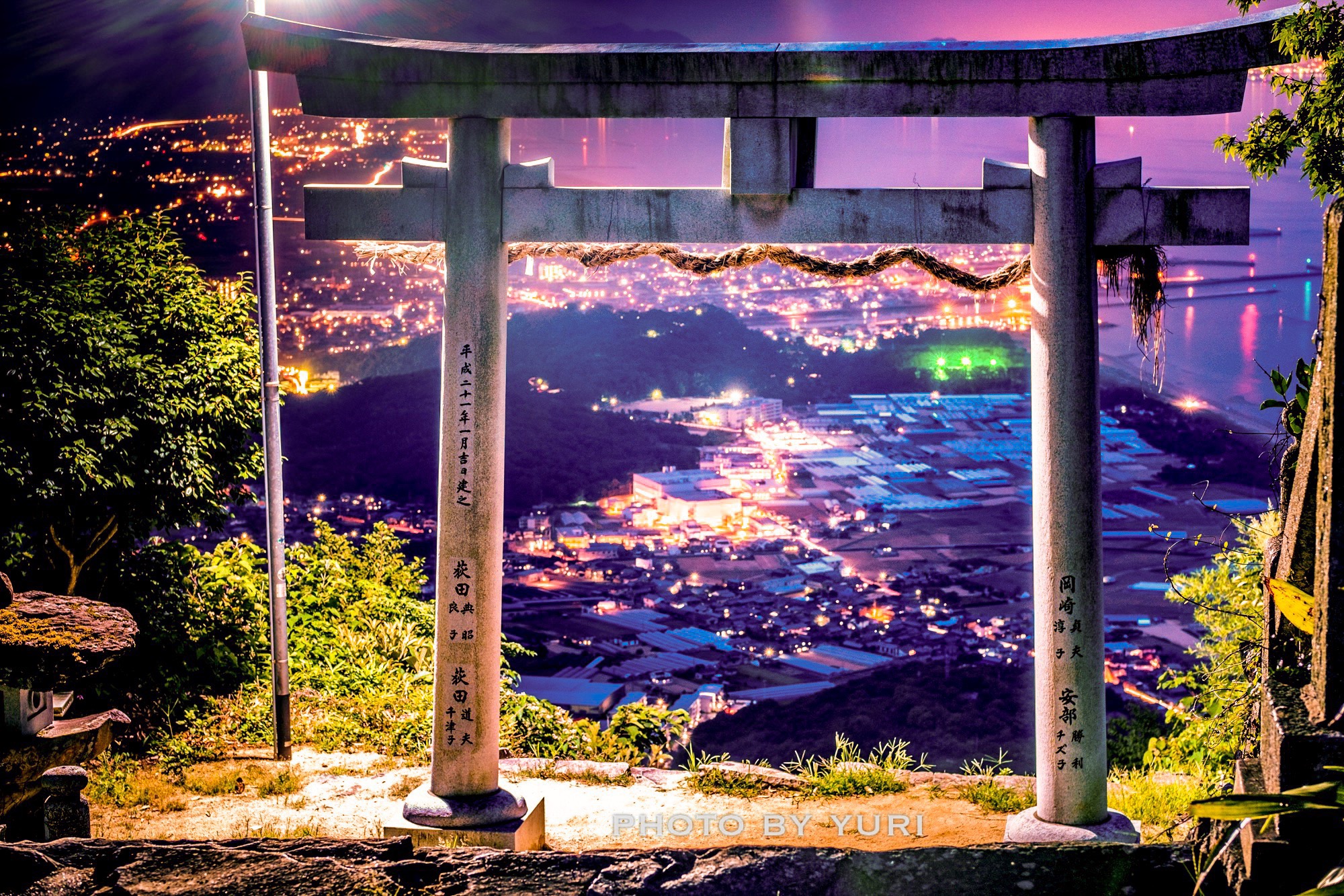 天空の鳥居 - 日本の風景と君の名はの世界