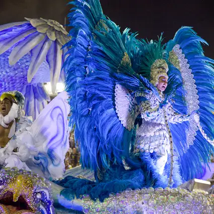 世界最大のお祭りリオのカーニバル - 株式会社アルファインテル