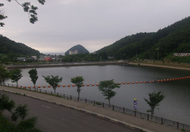 晩秋11月下旬の青野ダム釣り具販売、つり具のブンブン