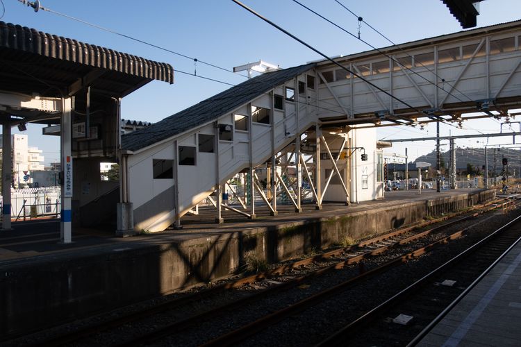 JR東日本・京葉線の快速減便で危機に 売りを失う千葉県一宮町：日経ビジネス電子版