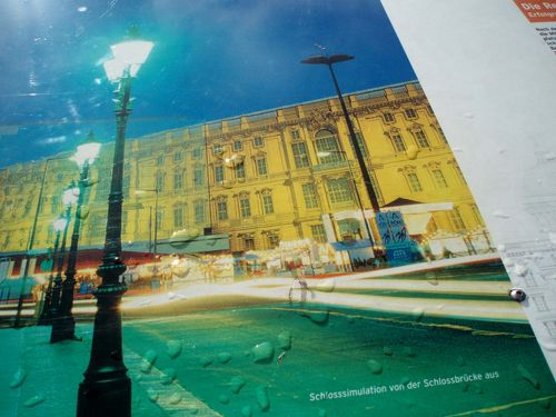 共和国宮殿最後のクリスマス : ベルリン中央駅