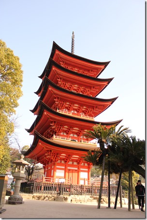 宮島をもう少し歩きました 豊国神社、五重塔、表参道商店街など : 歴史の旅＆外出の記録