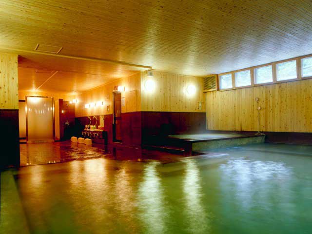 熱海 スズキ写真館 スタジオしゃらく