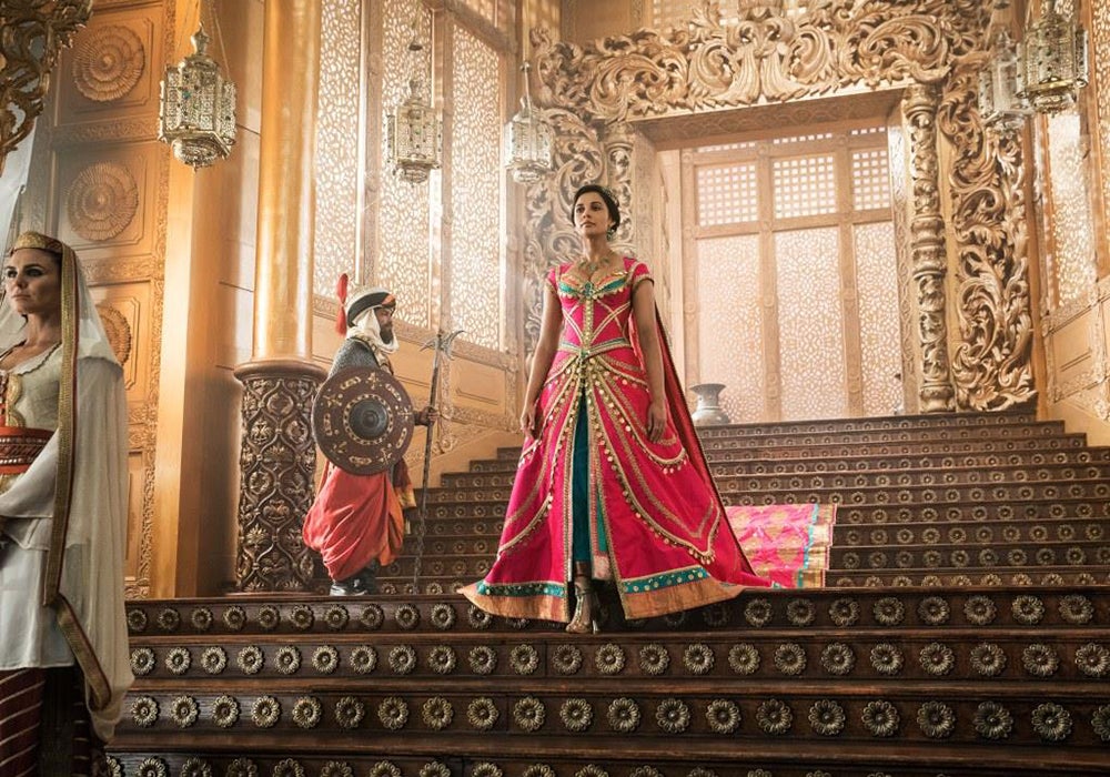 ディズニー映画『美女と野獣』をイメージしたイルミネーション！カレッタ汐留「Caretta Illumination 2017 ～真実の愛の物語～」