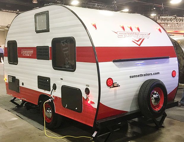 雨の車中泊 梅雨のキャンピングカー旅大自然のブランコと昭和レトロ埼玉②