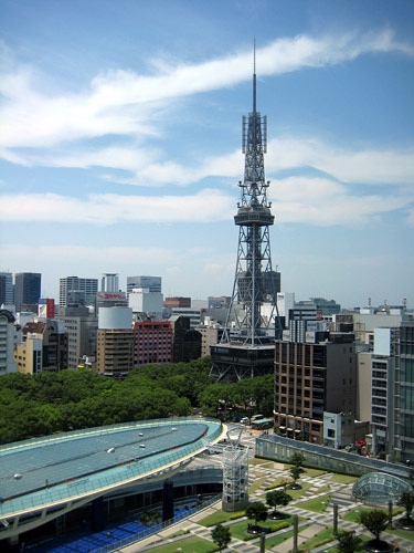 桜とテレビ塔。夜編。in名古屋MIRAI TOWER 2024 02