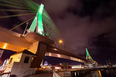 青森ベイサイドの夜景』青森市内 青森県 の旅行記・ブログ