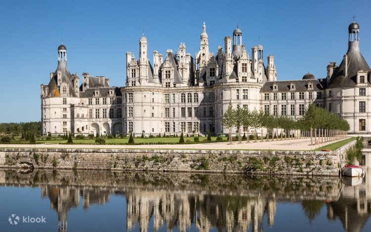 シャンボール城フランス庭園俯瞰 25705009584 の写真・イラスト素材アマナイメージズ