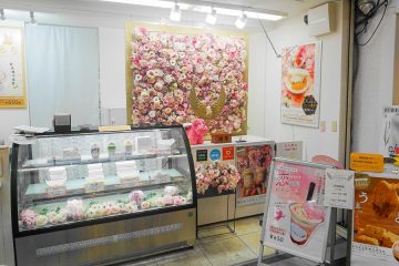 裏天満にちょうちん1000個の「ちょうちん通り」ができてる。 クイズ ちょうちんハートを探せ！大阪つーしん