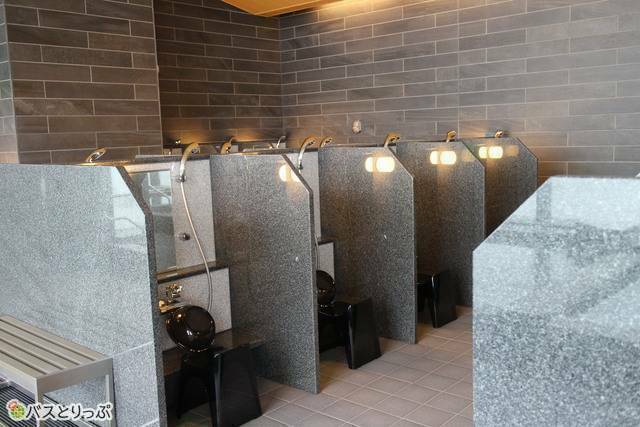 羽田空港で個室で休憩＆仮眠・テレワークも出来シャワーも浴びれるカードラウンジ第2ターミナル情報 - クラウドワークス フリサプ