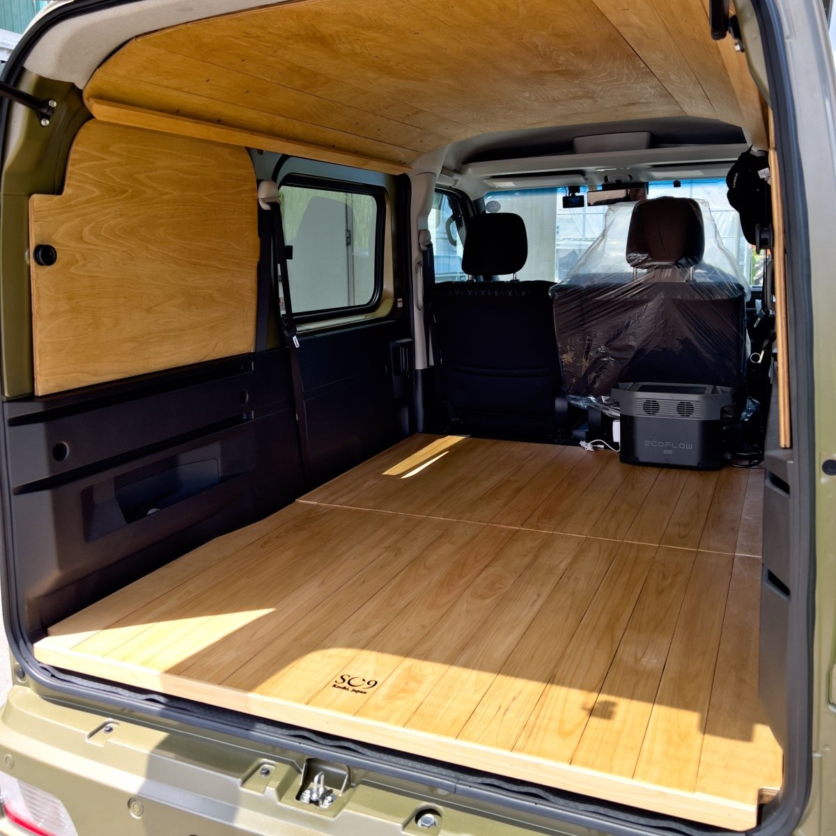 車中泊にオススメの「軽自動車」20選フルフラット式や便利グッズを紹介！：特選車日刊カーセンサ