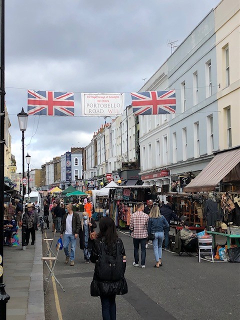 ノッティングヒルポートベローマーケットでアンティークなお土産探し in ロンドンみうたび