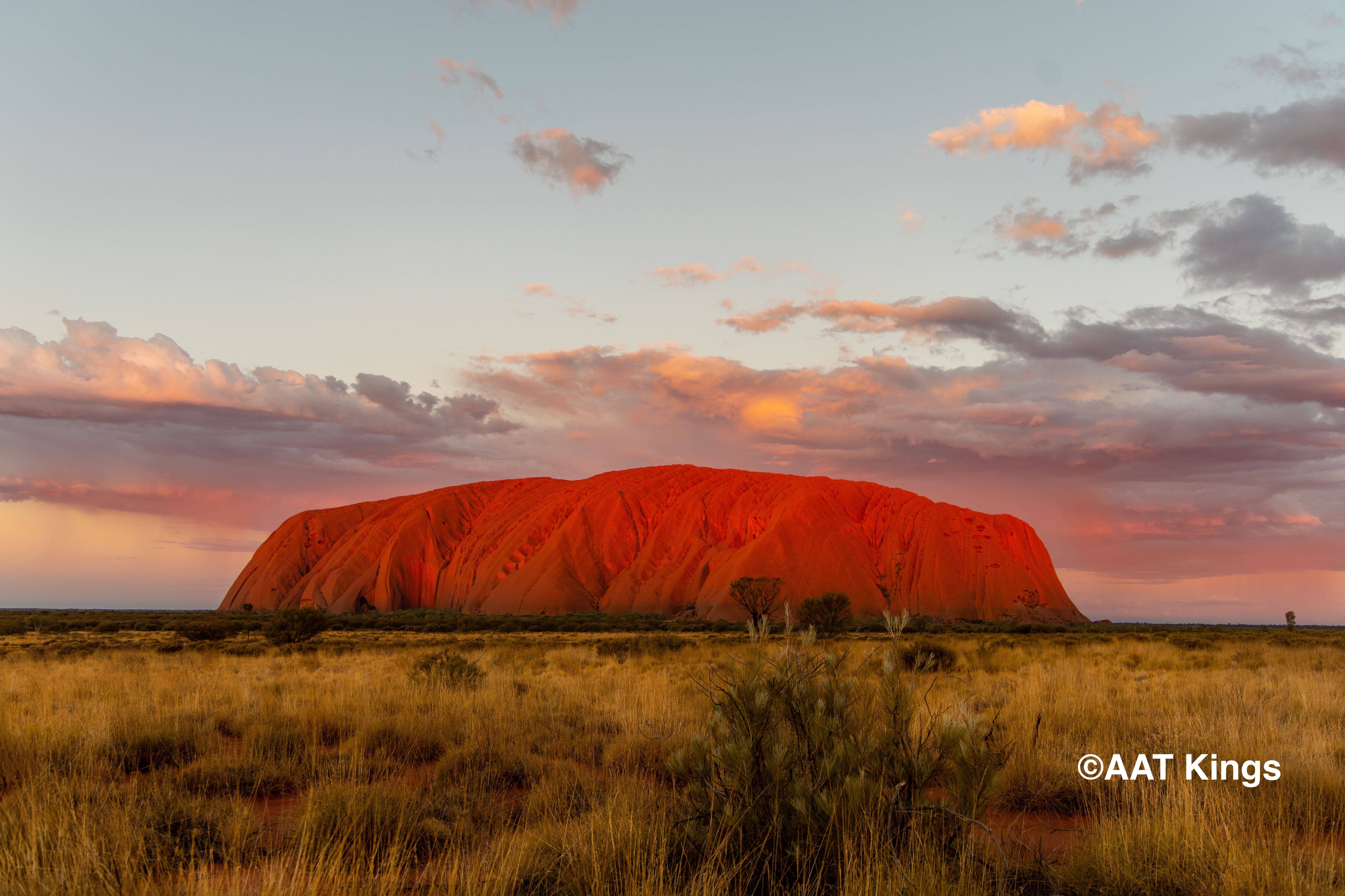 エアーズロックで遊覧飛行 朝焼けと夕暮れのウルルMicrosoft Flight Simulatorで世界一周
