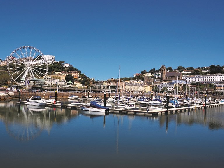 トーキーデボンイングランドの60フィート観覧車の写真素材・画像素材 Image 127766741