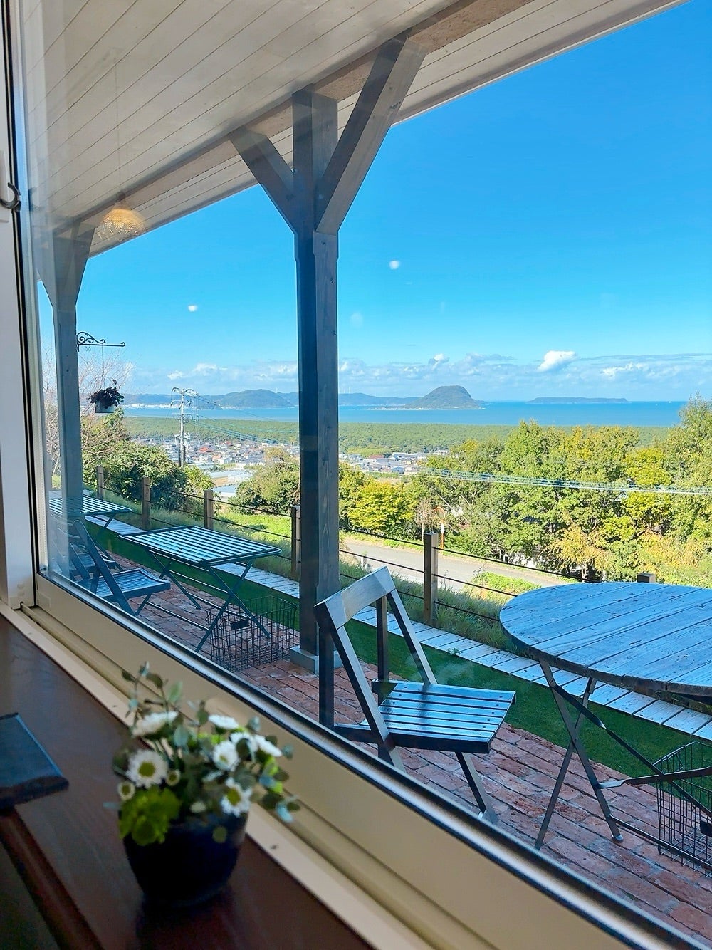 海と虹のcafe ちょこっと@chocotto__cafe• Instagram photos