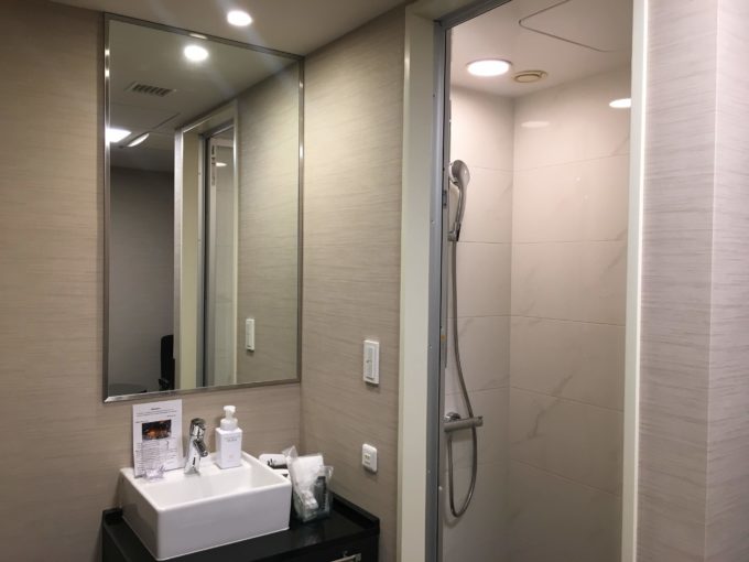 新旧ラウンジ比較あり ドーハ・ハマド国際空港 新ビジネスラウンジ