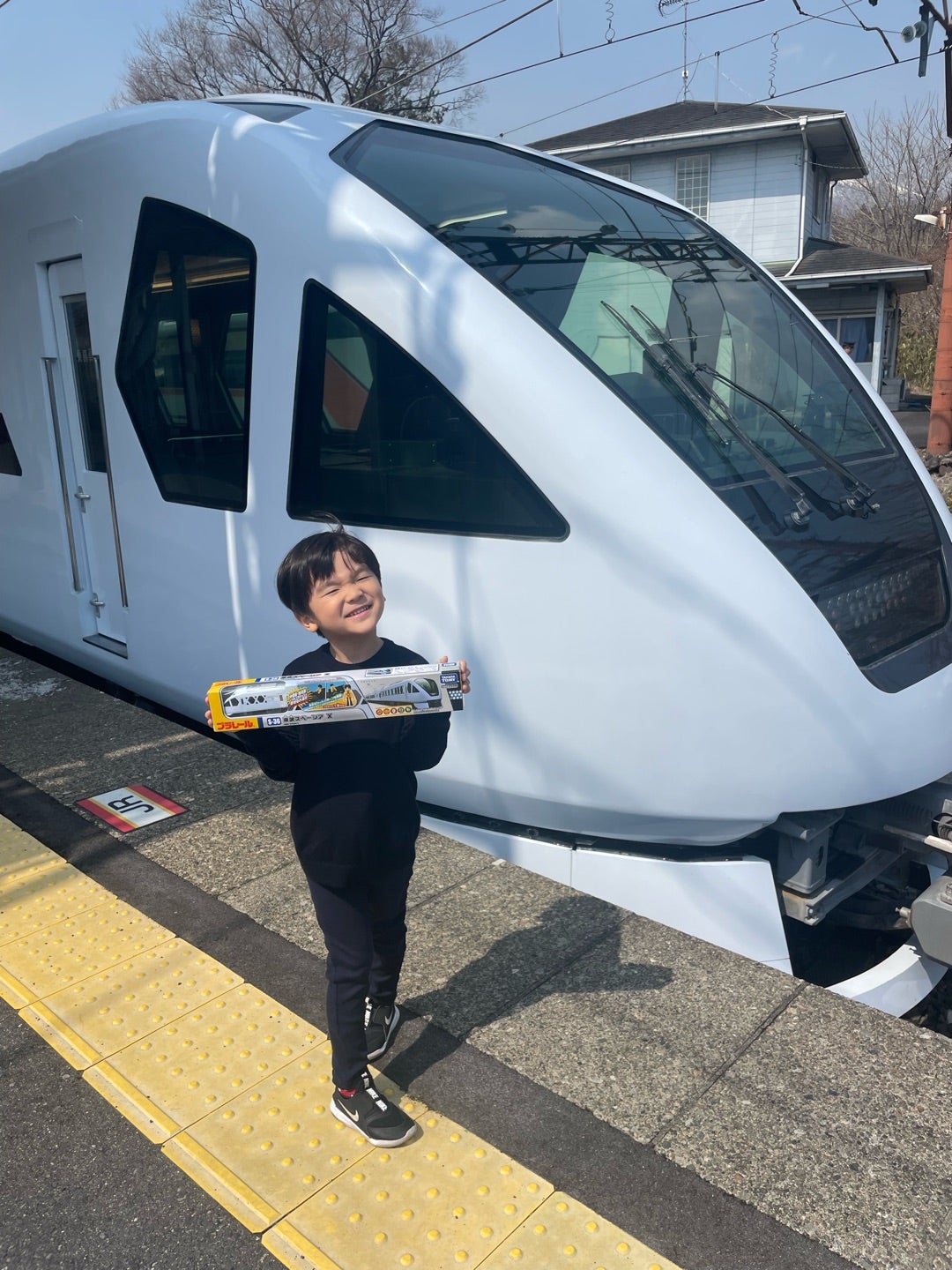 東武100系スペーシアいちごスペーシアセット6両セット鉄道模型- ホビーサーチ 鉄道模型 N