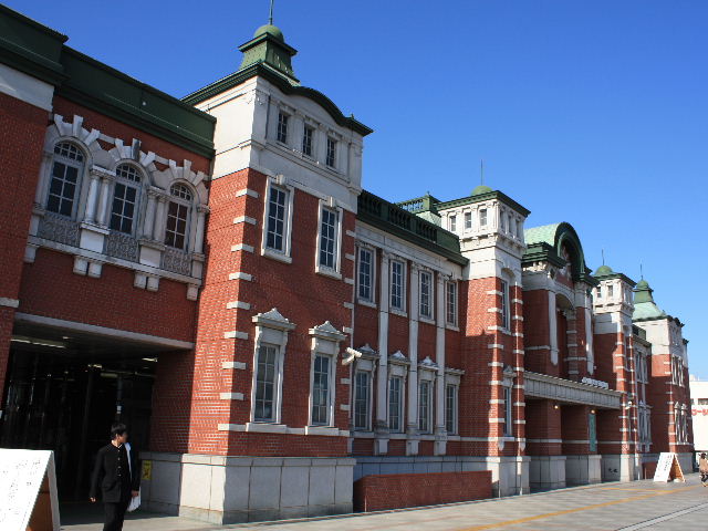 ご存知ですか？ 12月12日は「赤レンガの東京駅を愛する市民の会」が結成された日です文春オンライン