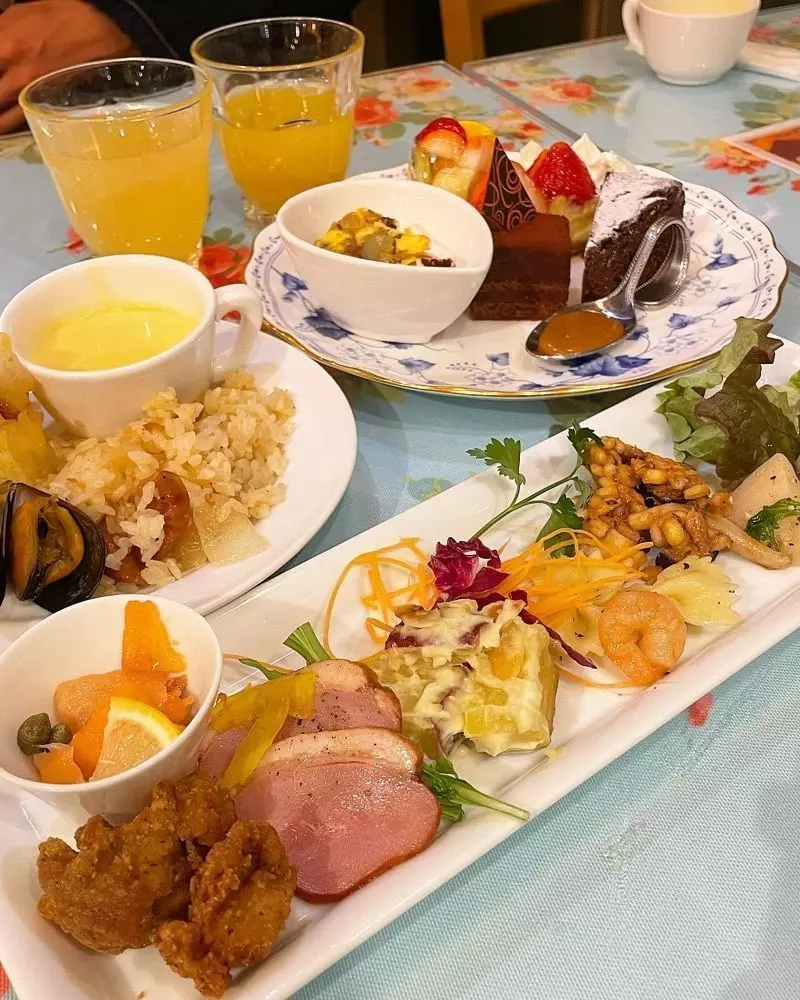 キャナリィ•ロウ千早店 ランチ会かおるすみれのブログ