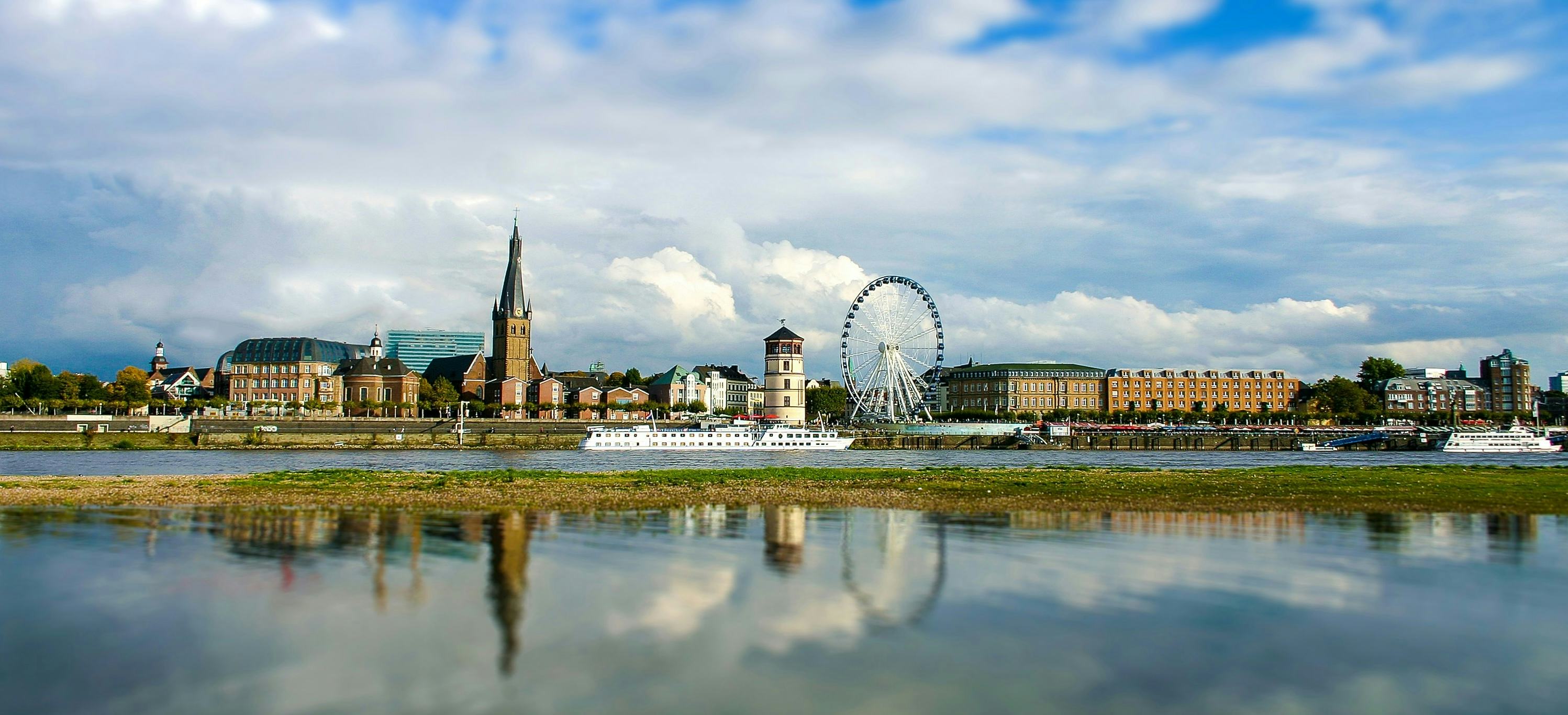 フランクフルトからデュッセルドルフへドイツ⑤Lulu's Cabinet