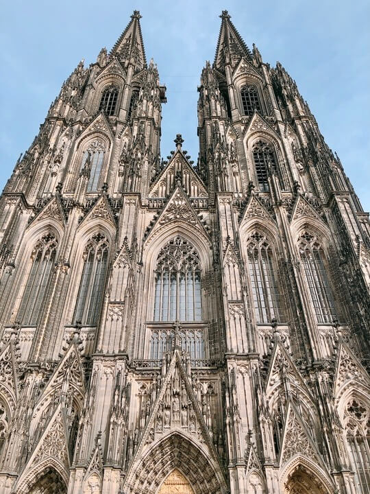 ケルン大聖堂の観光ガイド！美しい建築とその周辺VELTRA旅行ガイド
