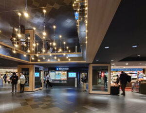 池袋ものがたり：「昭和レトロビル」を発見しよう！ 池袋駅東口エリア上毛印刷株式会社