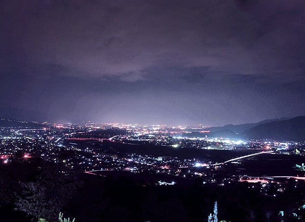 日本三大車窓 姨捨駅の夜景は絶景！JREメディア