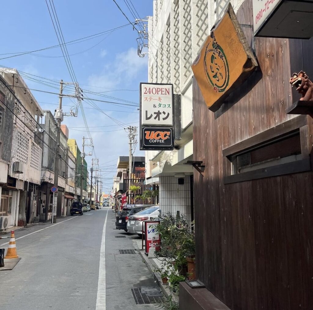 伝統的な古民家の風景 宮古島写真集-てぃだぬすま宮古島-