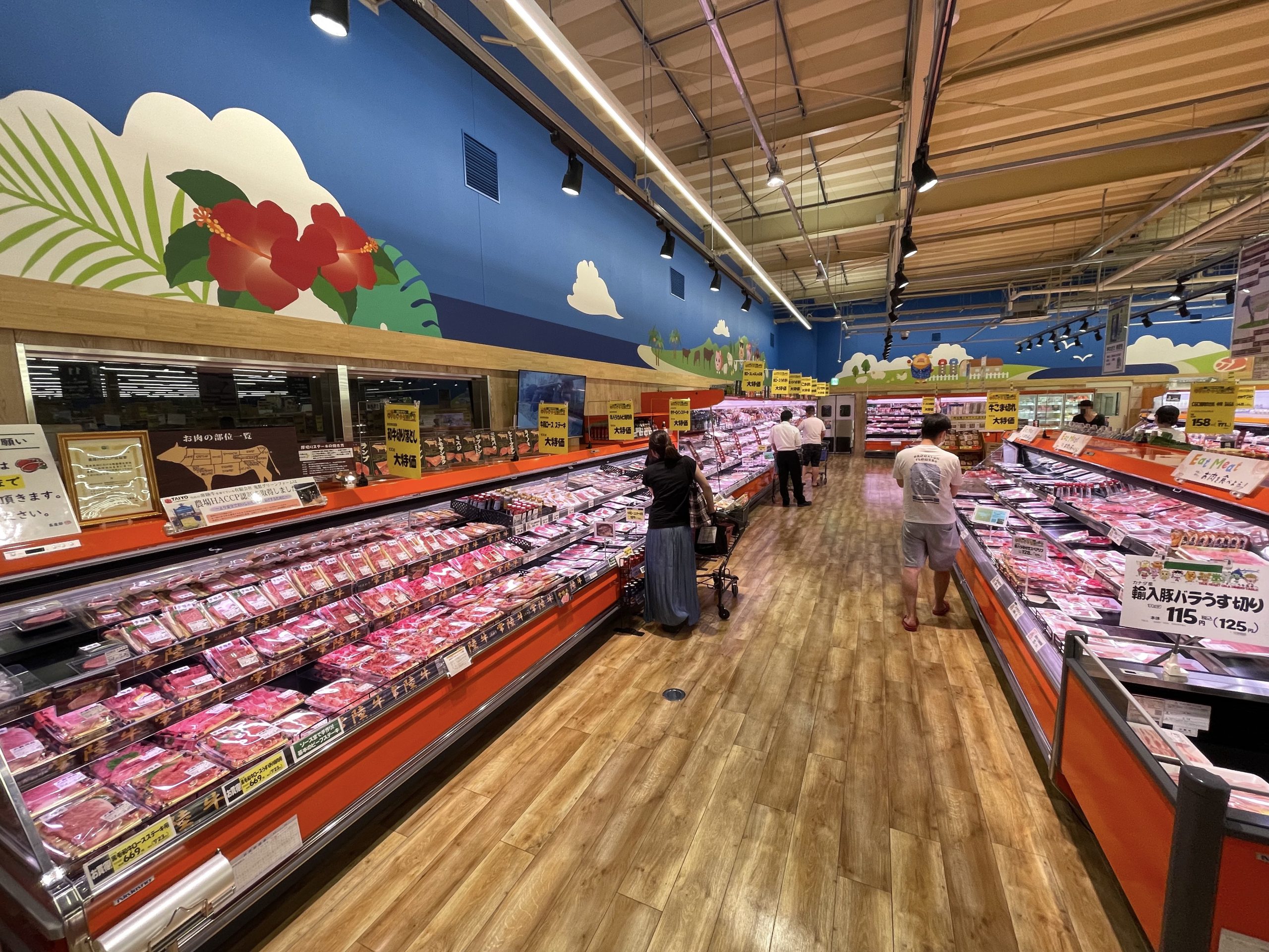 ビッグハウス 佐倉寺崎店のココに注目 ハワイのフラワーショップのようなお花コーナー♪