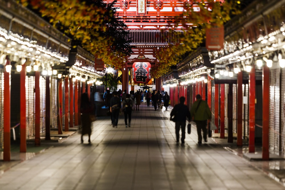 淺草逛街購物 淺草仲見世通全攻略：仲見世商店街美食小吃、必買伴手禮推薦 BringYou