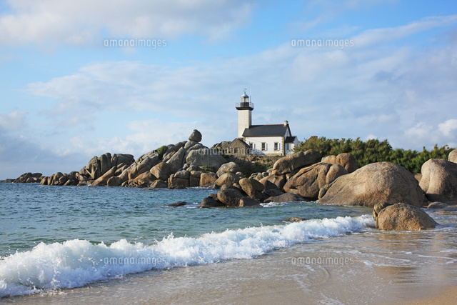 有名なアーメン灯台は「地獄の地獄」に分類され、16kmは外海、ブリタニュ フランス 写真素材451785613Shutterstock