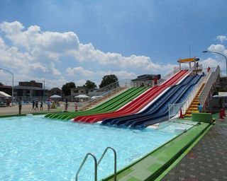 東条湖おもちゃ王国の夏プールオープン🌊