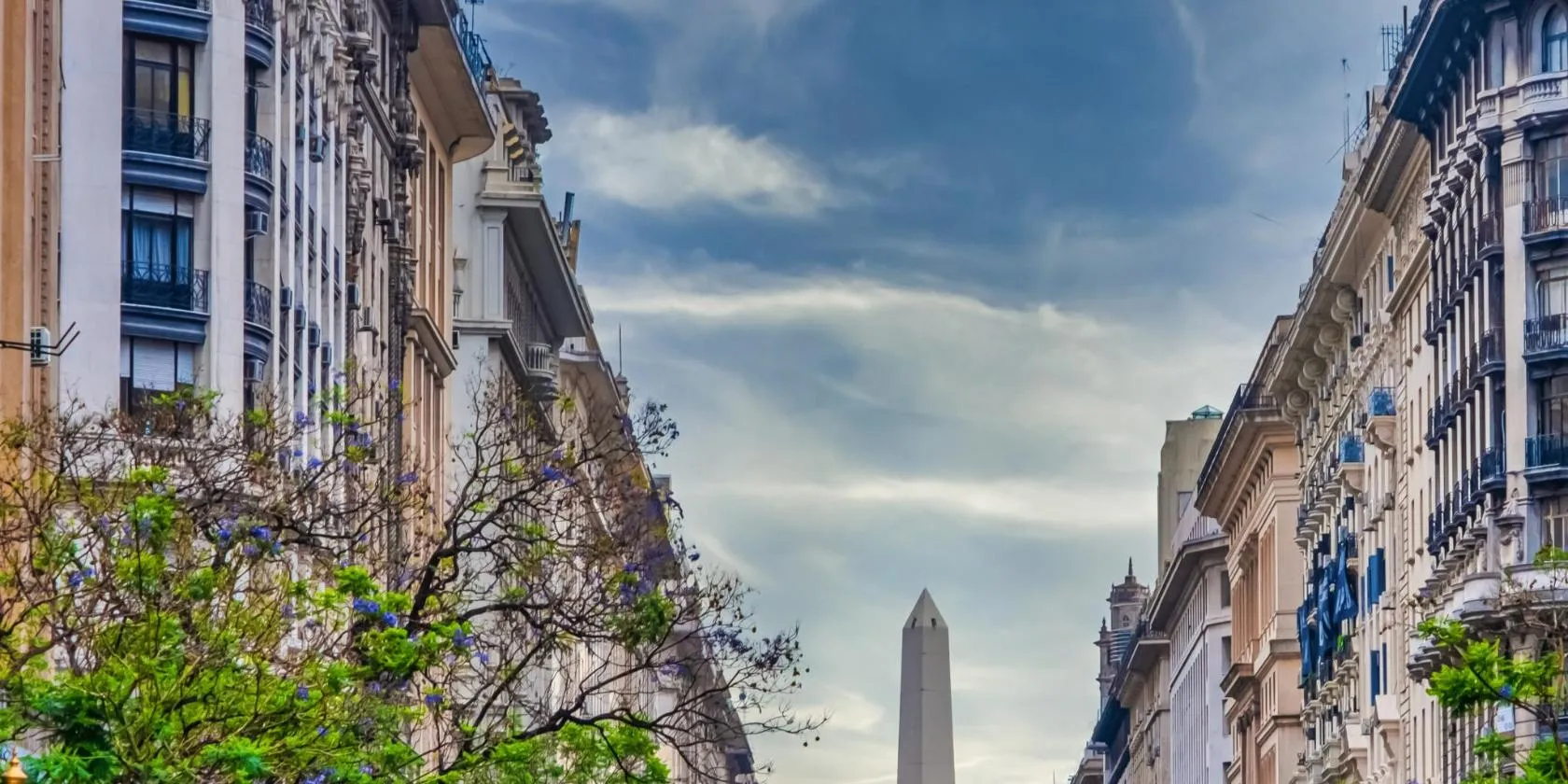 オベリスコに関する3つの雑学 - 青いタンゴ礁