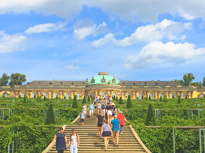 サンスーシ宮殿 ポツダムにあるロココ様式の世界遺産 フリードリヒ2世が愛した無憂宮外資系管理職パパの日常