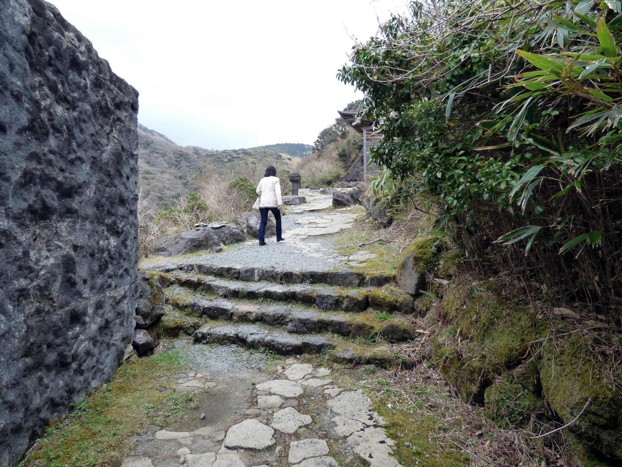 重要文化財・史跡箱根の山中にある石塔、磨崖仏群を訪ねてみた神奈川県 箱根町: 文化遺産見学案内所