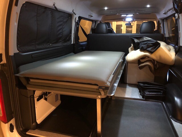 ハイエースで快適バンライフ♪お洒落な車中泊仕様満載のイベントが凄かった♪