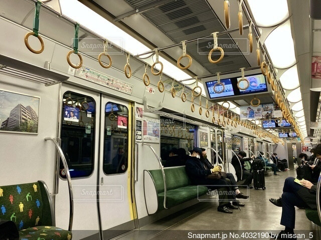 進みゆく現代の通勤電車 便利な車内案内表示器 その進化の歴史鉄道ホビダス