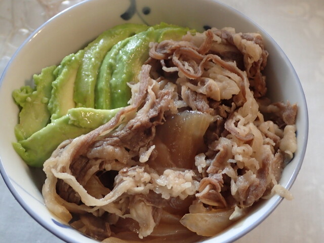 ビッグハウス 佐倉寺崎店のココに注目 ハワイのフラワーショップのようなお花コーナー♪ ポットから観葉植物まで幅広い品揃え教えて！ねころっけスーパーマーケットタイヨー・ビッグハウス