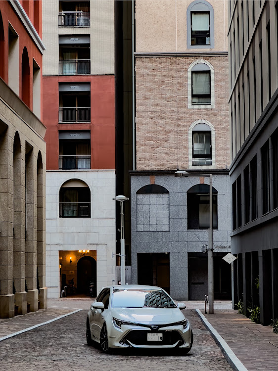 東京夜景ドライブ クルマ撮影スポット巡り 汐留イタリア街〜丸の内中通〜南高橋〜神宮外苑 銀杏並木 -