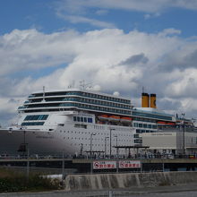 那覇クルーズ船ターミナル 那覇市がオススメ！沖縄口コミ 沖縄観光