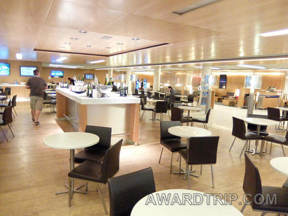 母と娘のパリ日記-12 シャルルドゴール空港、また来るねフランスnana母と娘のパリ日記2025更新中